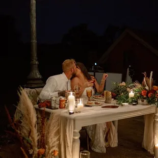 Sweetheart table