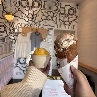 Single Mango Sticky Rice &amp; Single Tiramisu