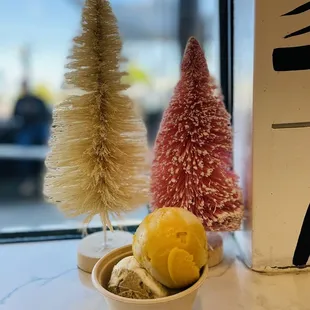 Mango Sticky Rice and Hojicha + Cream
