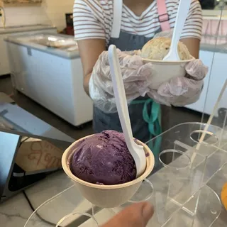 (D) Ube Pandesal Toffee - Pint