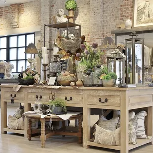 Lodi boutique for home décor. Amazing selection.