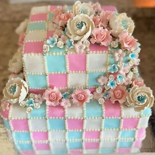 Baby shower cake