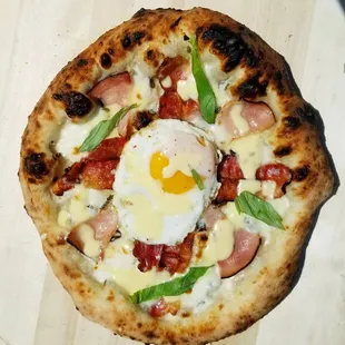 Eggs Benedict Neapolitan pizza
