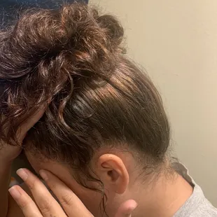 This is what you get walking out of a salon school from an amateur stylist NOT a professional 5 star salon.