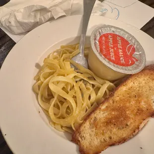 Kids buttered noodle