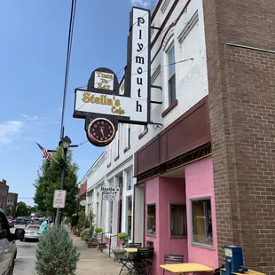 Front entrance of Stellas in Plymouth