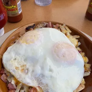 The Gypsy Egg Skillet