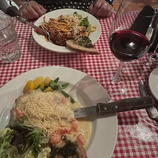 Linguine Italian sausage with Bolognese and lemon chicken
