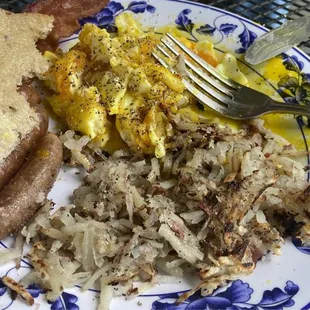 VERY DISAPPOINTING !!! Eggs over medium, sausage w casings that you just can&apos;t swallow, cold grey hash browns &amp; untoasted rye toast.