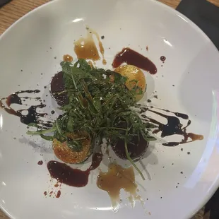 Salad with goat cheese