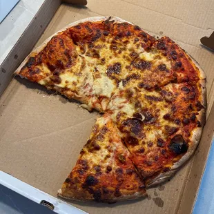 Xtra cheese and supposed 4 meatballs.