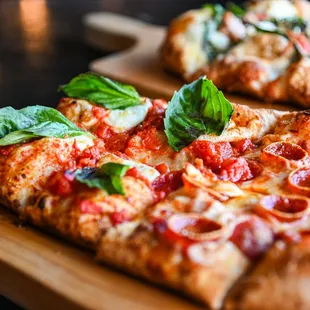 Happy Hour: Pizza Flight