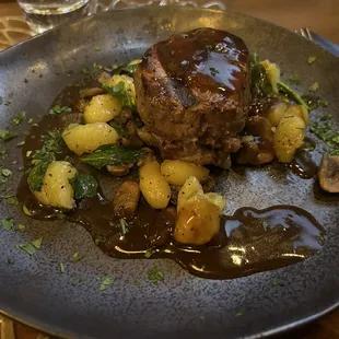 Filet with gnocchi, spinach &amp; mushrooms