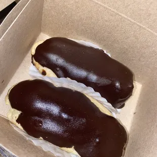 Eclairs