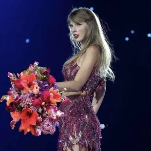 Taylor Swift LOVES Stems