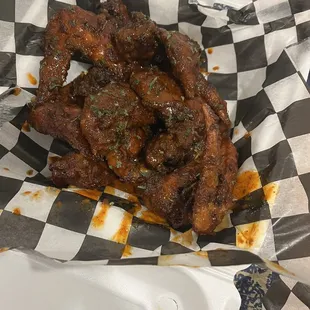 Wings with Nashville hot sauce