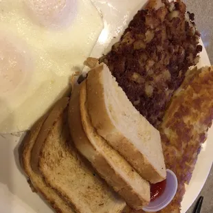 Corned beef hash... Looks good but lacked flavor.