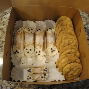 Cannolis and Cookies