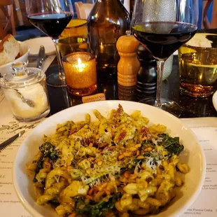 Pasta with a lemon, caper and sundried tomato sauce