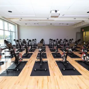 Expansive Cycling Space