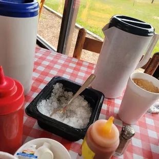 Tea pitchers, ice.