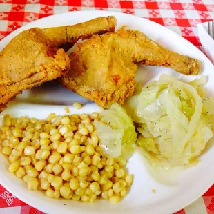 Fried chicken, corn and cabbage!