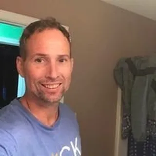 Erik W.
