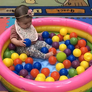 Queen if the ball pit!