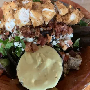 BLT salad with chicken