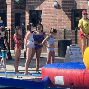 Line for the floating o-course.