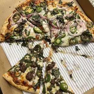 Medium pizza, thin crust. Half cheese with veggies, half ground beef with veggies. Much better than the small they made first