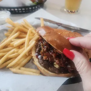 bbq bacon burger!!! Beyond amazing