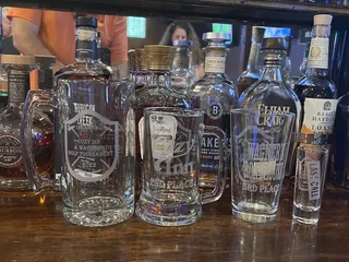 Cozy Inn Bar & Grill