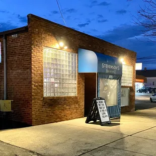 Stevensons Bar &amp; Grill