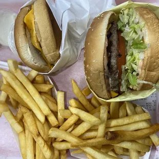 Chili Cheese Burger