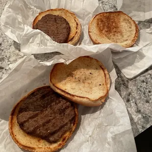 NASTY BURGER, I PAID FOR CHEESE WHERE IS IT????