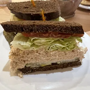 Tuna sandwich