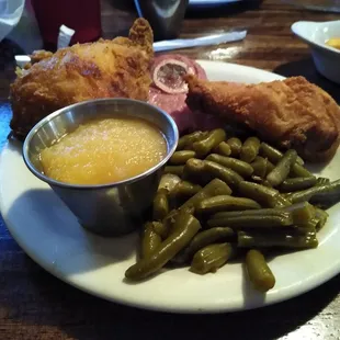 Fried chicken and country ham combo.