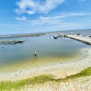Steve's Marina Restaurant is beautifully located next to a quaint marina and beach corner.