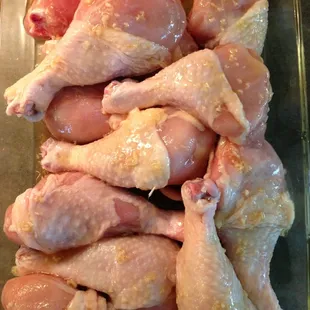 What REAL chicken legs look like. Steve's are monsters and taste great. Marinating Vietnamese style at home here.