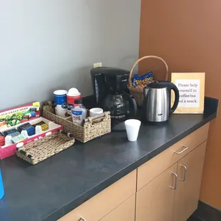 What a great little beverage/snack station for those of us who choose to stick around while our car is serviced!