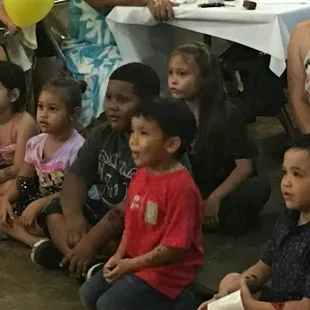 the kids enjoyed the show. and one of the hats he made wish i got more pics