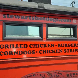 the exterior of a restaurant