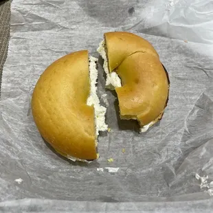 Egg bagel on cream cheese