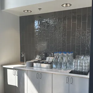 Self serve water station