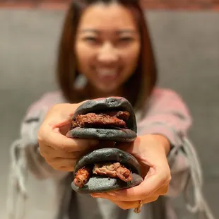 Pork Belly w/ Charcoal Bun Set