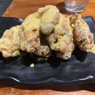 Salted Egg Yolk Wings (6)