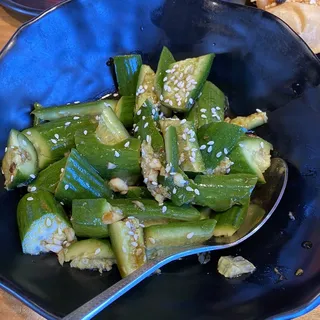 Cucumber w/ Garlic Sauce