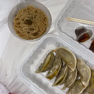 Chilled Noodles with Special Scallion Sauce and Vegan dumplings