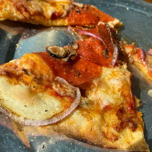 Pepperoni, mushroom and onion... pure bliss.